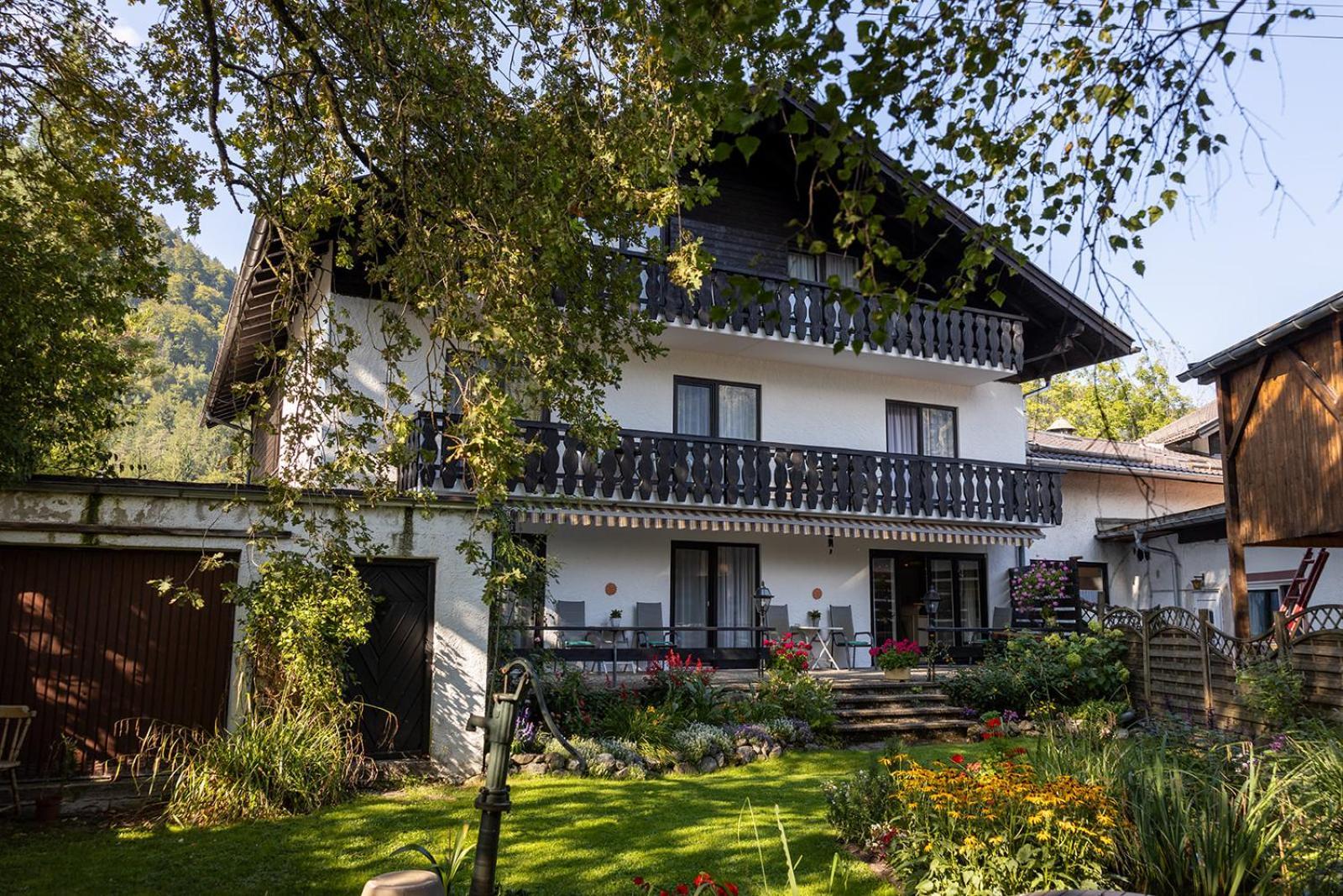 Hotel Alpenhof Оберау Экстерьер фото